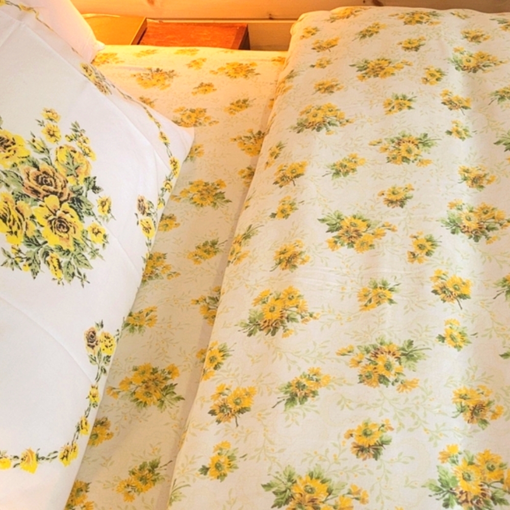 Vintage DBL Sz 3pc Bedding Set. Sunflowers Motif, Sears, 50/50 Blend - Picture 6 of 15